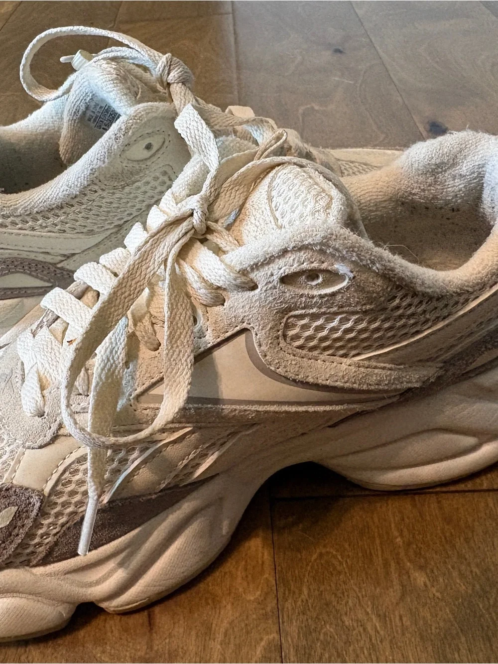 Reebok Chunky Dad Sneakers White Gray Women’s Size 8